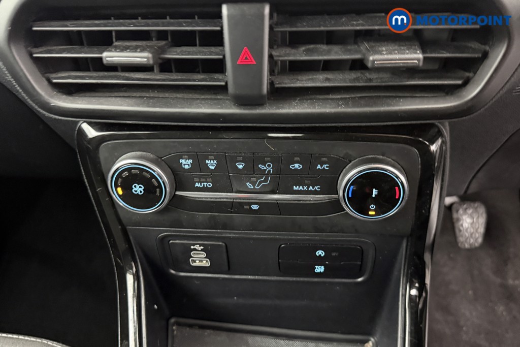 Ford Ecosport Titanium Manual Petrol SUV - Stock Number (1602262) - 11th supplementary image