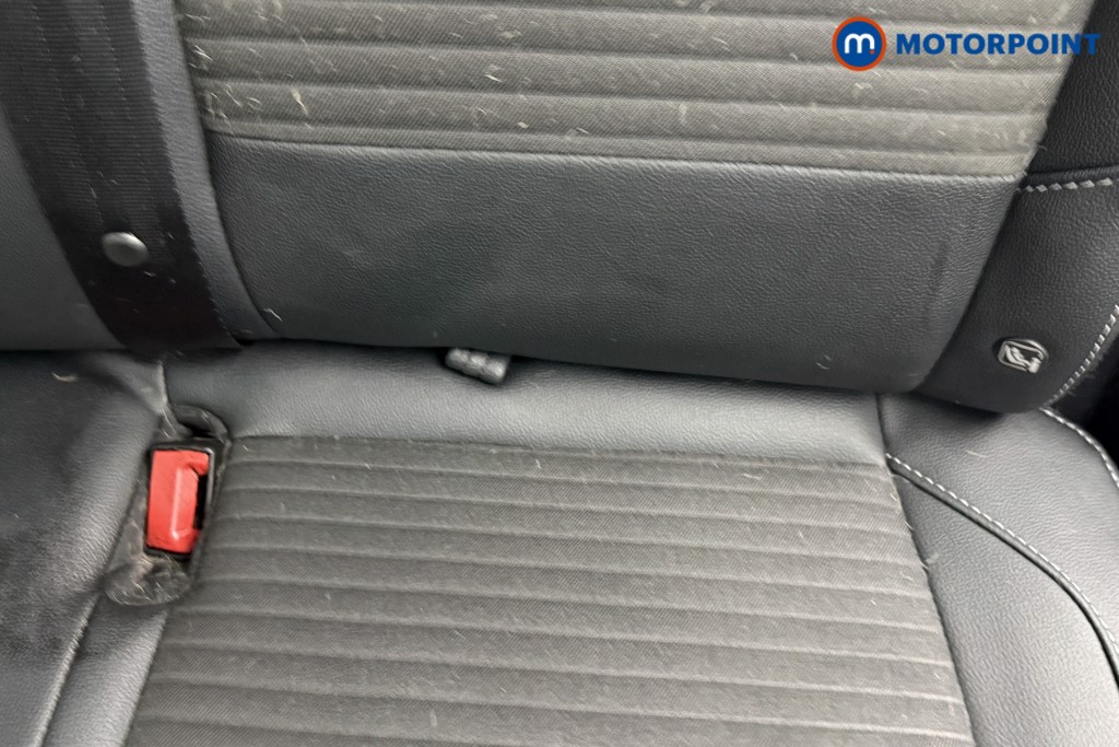 Ford Ecosport Titanium Manual Petrol SUV - Stock Number (1602262) - 23rd supplementary image