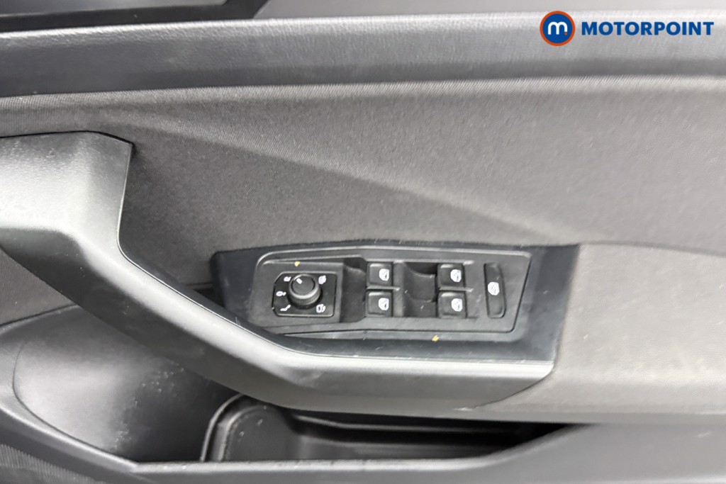 Volkswagen T-Roc Match Manual Petrol SUV - Stock Number (1602272) - 17th supplementary image