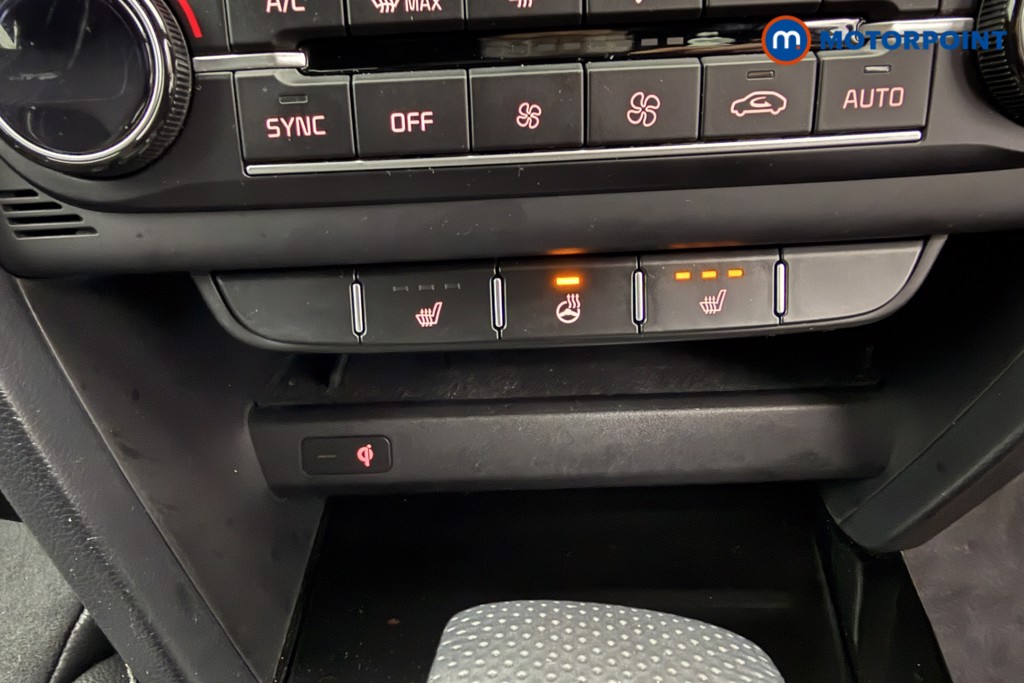 KIA Ceed Gt-Line S Automatic Petrol Hatchback - Stock Number (1602285) - 11th supplementary image