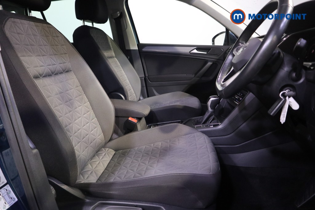 Volkswagen Tiguan Life Automatic Petrol Plug-In Hybrid SUV - Stock Number (1602315) - 14th supplementary image