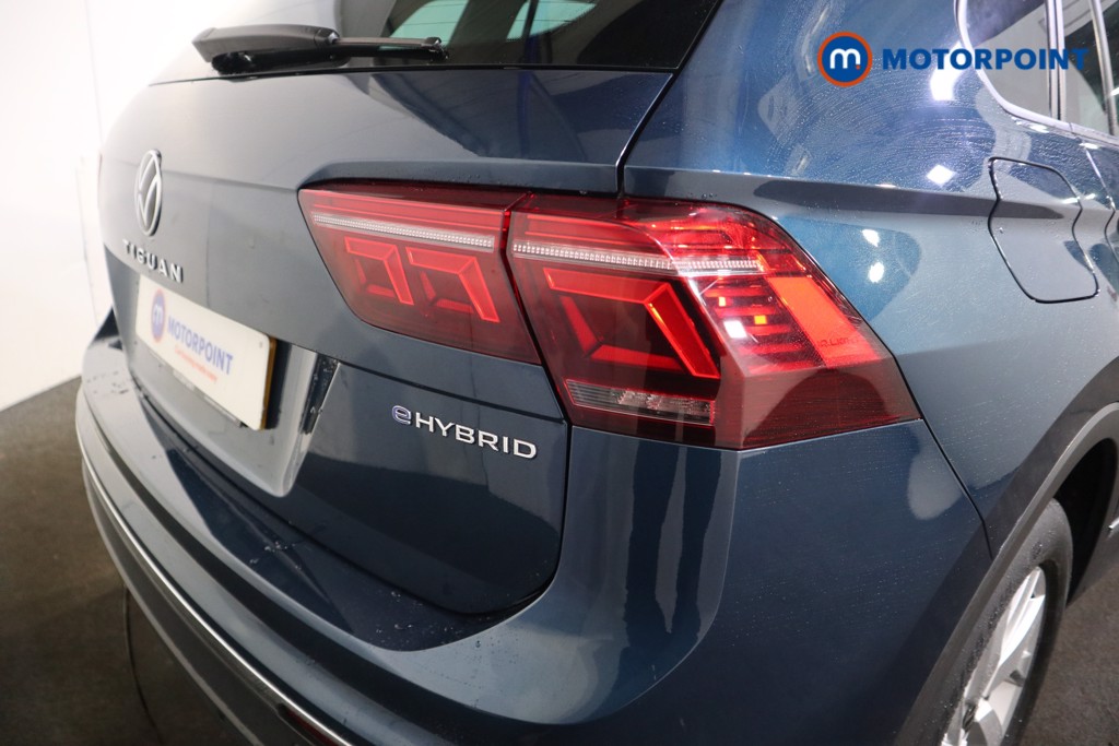 Volkswagen Tiguan Life Automatic Petrol Plug-In Hybrid SUV - Stock Number (1602315) - 26th supplementary image
