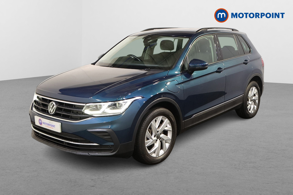 Volkswagen Tiguan Life Automatic Petrol Plug-In Hybrid SUV - Stock Number (1602315) - Passenger side front corner