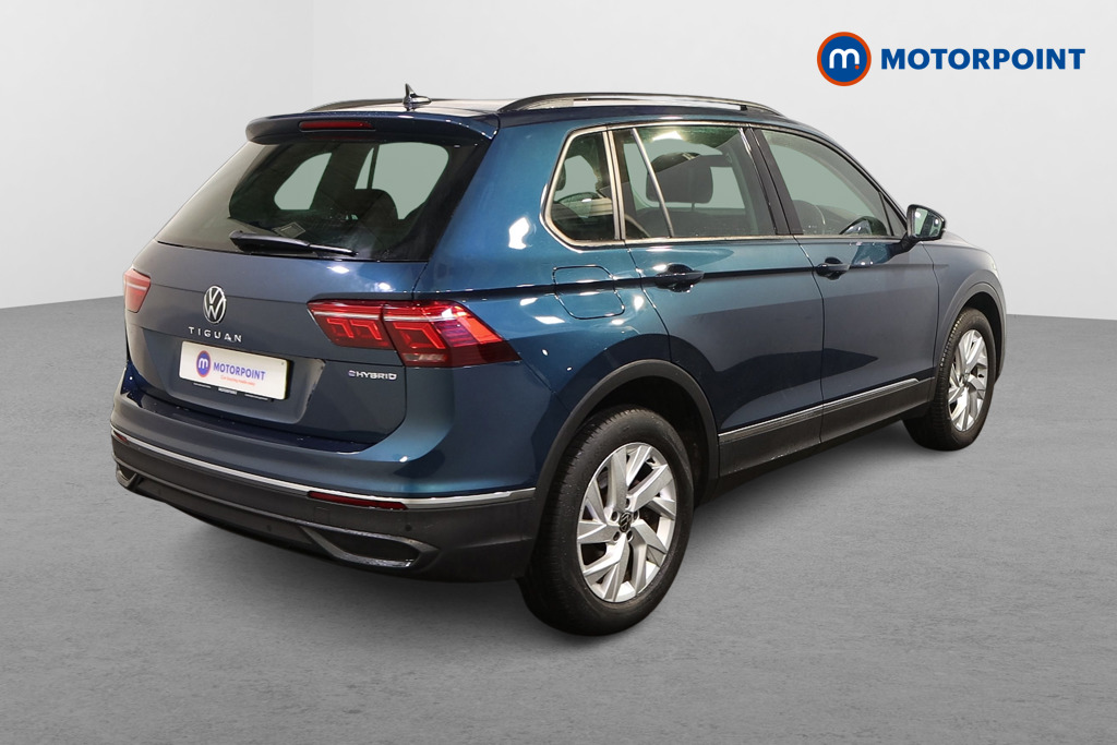 Volkswagen Tiguan Life Automatic Petrol Plug-In Hybrid SUV - Stock Number (1602315) - Drivers side rear corner