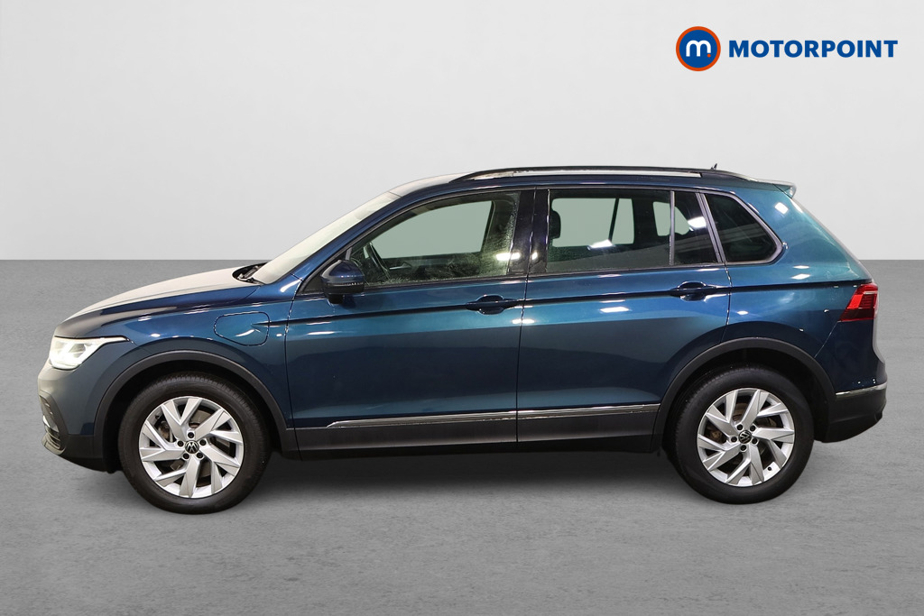Volkswagen Tiguan Life Automatic Petrol Plug-In Hybrid SUV - Stock Number (1602315) - Passenger side