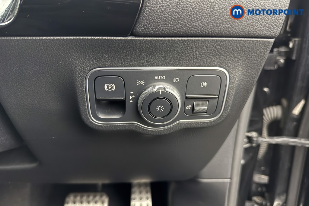 Mercedes-Benz GLA Amg Line Automatic Petrol SUV - Stock Number (1602327) - 15th supplementary image