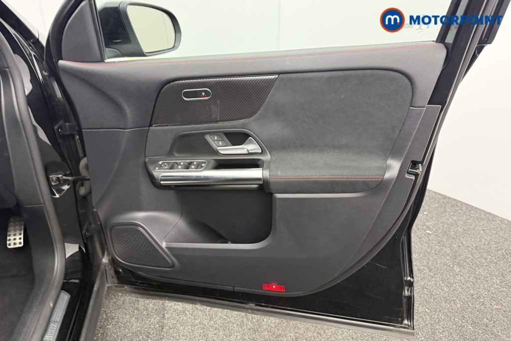 Mercedes-Benz GLA Amg Line Automatic Petrol SUV - Stock Number (1602327) - 18th supplementary image