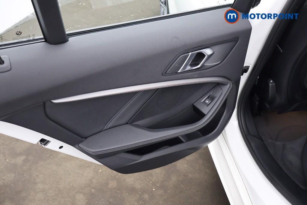 BMW 1 Series M Sport Manual Petrol Hatchback - Stock Number (1602340) - 17th supplementary image