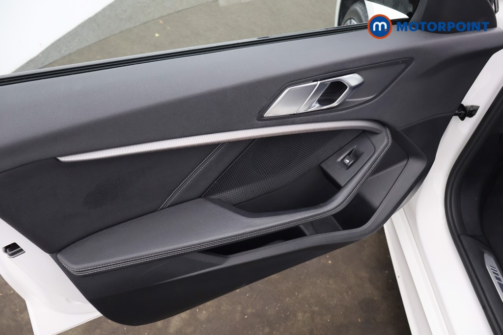 BMW 1 Series M Sport Manual Petrol Hatchback - Stock Number (1602340) - 19th supplementary image