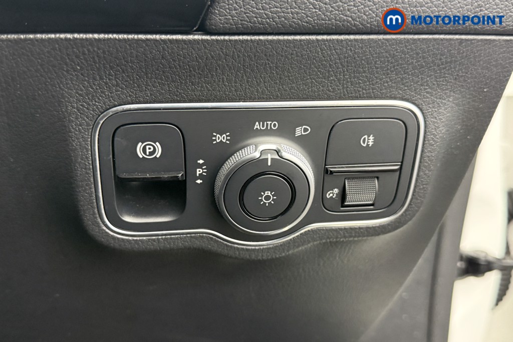 Mercedes-Benz GLA Amg Line Automatic Petrol SUV - Stock Number (1602344) - 14th supplementary image