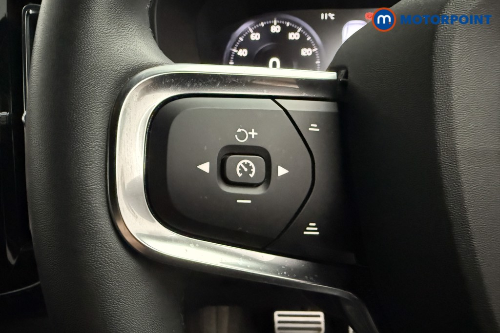 Volvo Xc40 R Design Automatic Petrol SUV - Stock Number (1602354) - 4th supplementary image