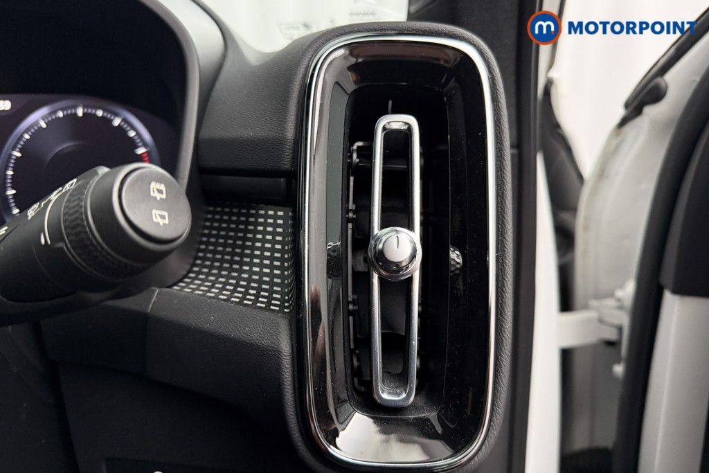 Volvo Xc40 R Design Automatic Petrol SUV - Stock Number (1602354) - 15th supplementary image