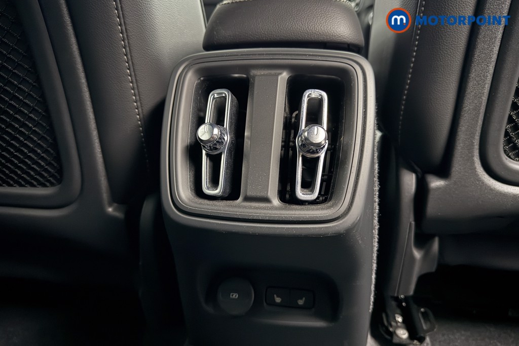 Volvo Xc40 R Design Automatic Petrol SUV - Stock Number (1602354) - 23rd supplementary image