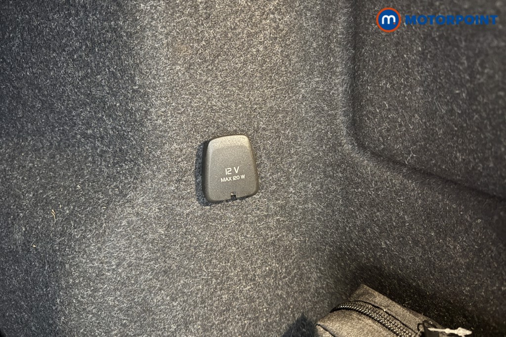 Volvo Xc40 R Design Automatic Petrol SUV - Stock Number (1602354) - 27th supplementary image