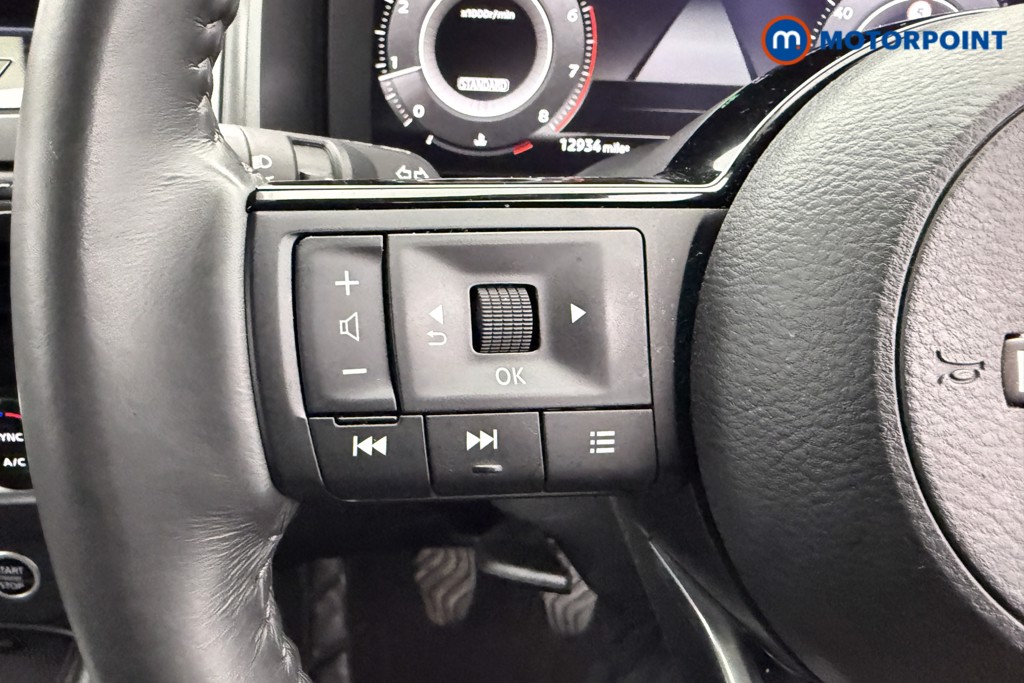 Nissan Qashqai N-Connecta Manual Petrol SUV - Stock Number (1602468) - 12th supplementary image