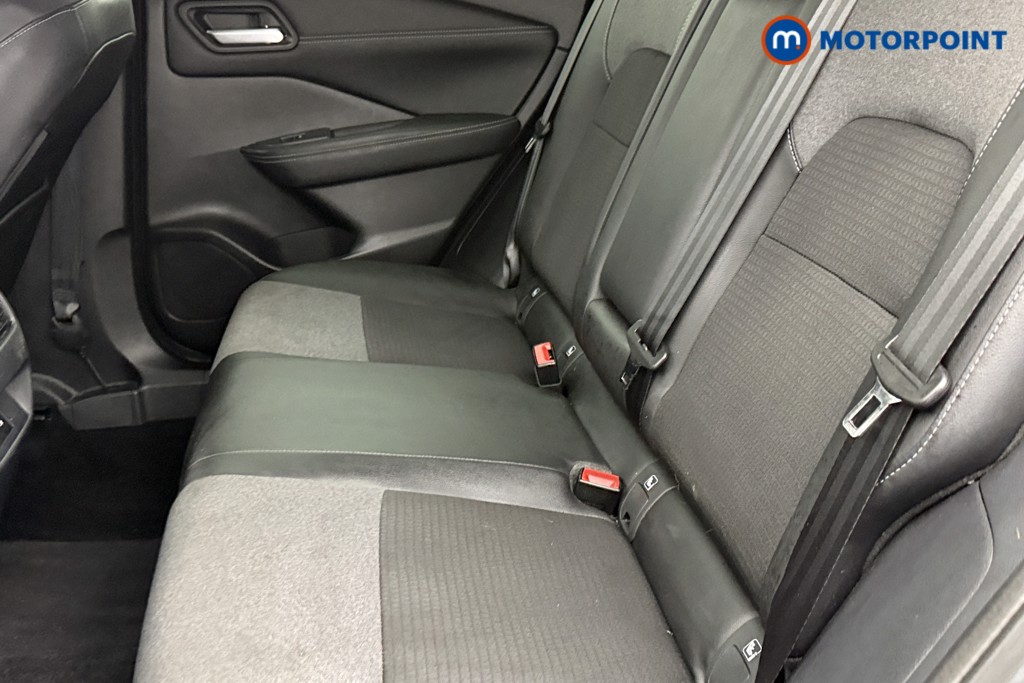 Nissan Qashqai N-Connecta Manual Petrol SUV - Stock Number (1602468) - 23rd supplementary image