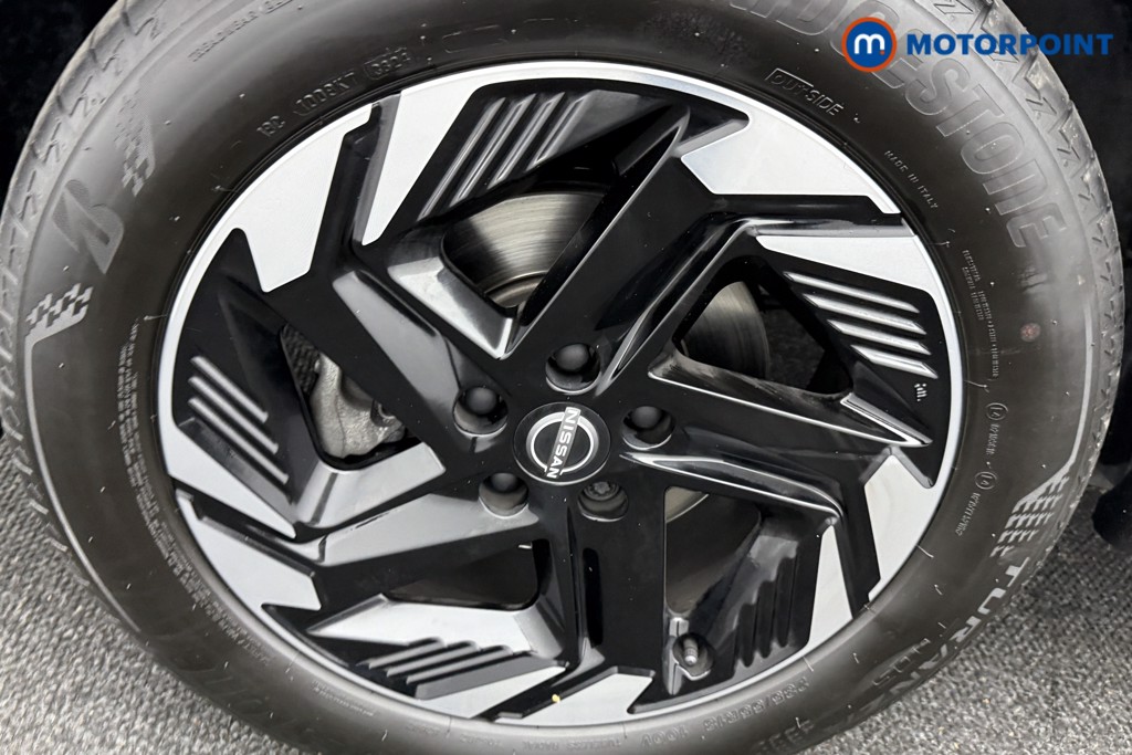 Nissan Qashqai N-Connecta Manual Petrol SUV - Stock Number (1602468) - 29th supplementary image