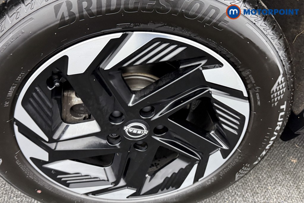 Nissan Qashqai N-Connecta Manual Petrol SUV - Stock Number (1602468) - 31st supplementary image