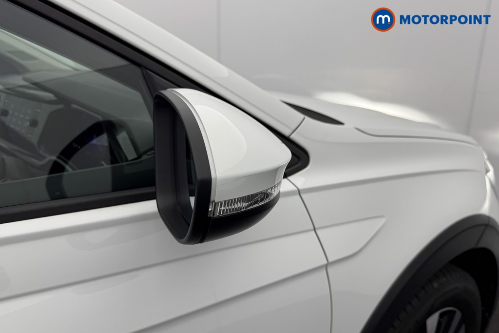 Volkswagen Taigo Life Manual Petrol SUV - Stock Number (1602491) - 19th supplementary image