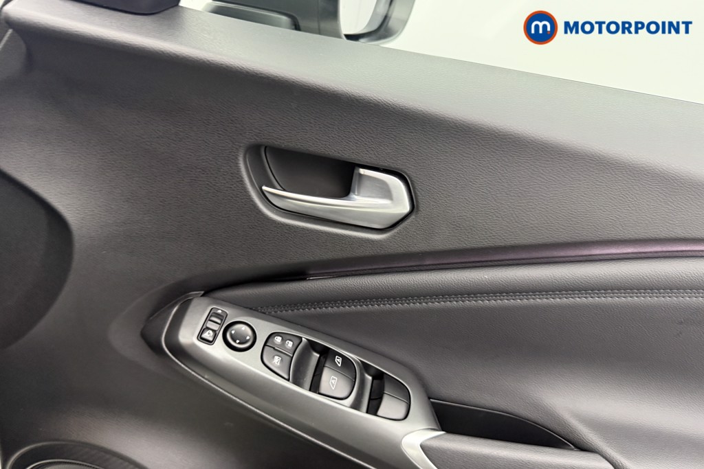 Nissan Juke N-Connecta Automatic Petrol-Electric Hybrid SUV - Stock Number (1602497) - 12th supplementary image