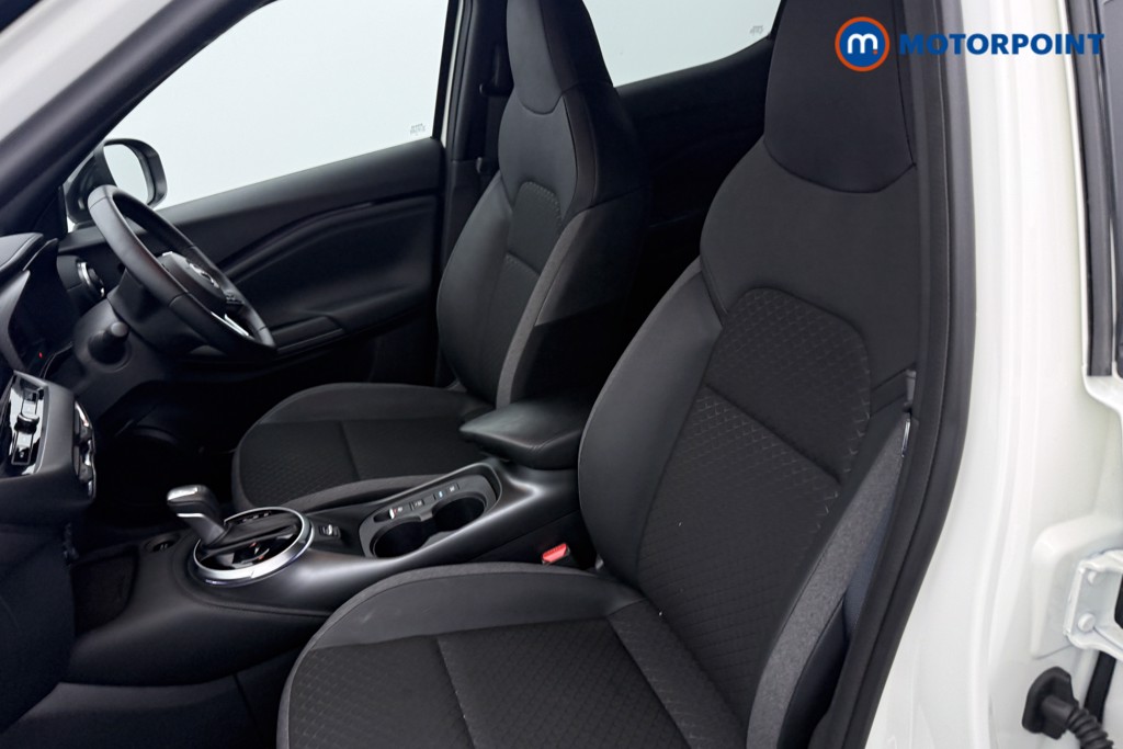 Nissan Juke N-Connecta Automatic Petrol-Electric Hybrid SUV - Stock Number (1602497) - 13th supplementary image