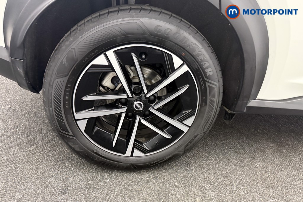 Nissan Juke N-Connecta Automatic Petrol-Electric Hybrid SUV - Stock Number (1602497) - 26th supplementary image