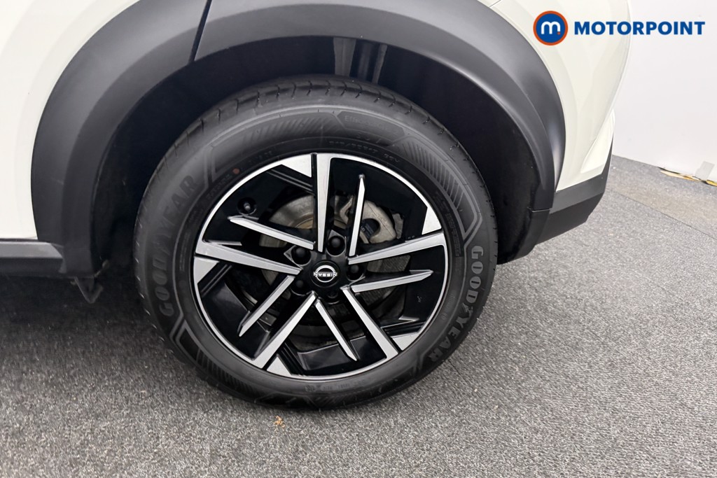 Nissan Juke N-Connecta Automatic Petrol-Electric Hybrid SUV - Stock Number (1602497) - 29th supplementary image