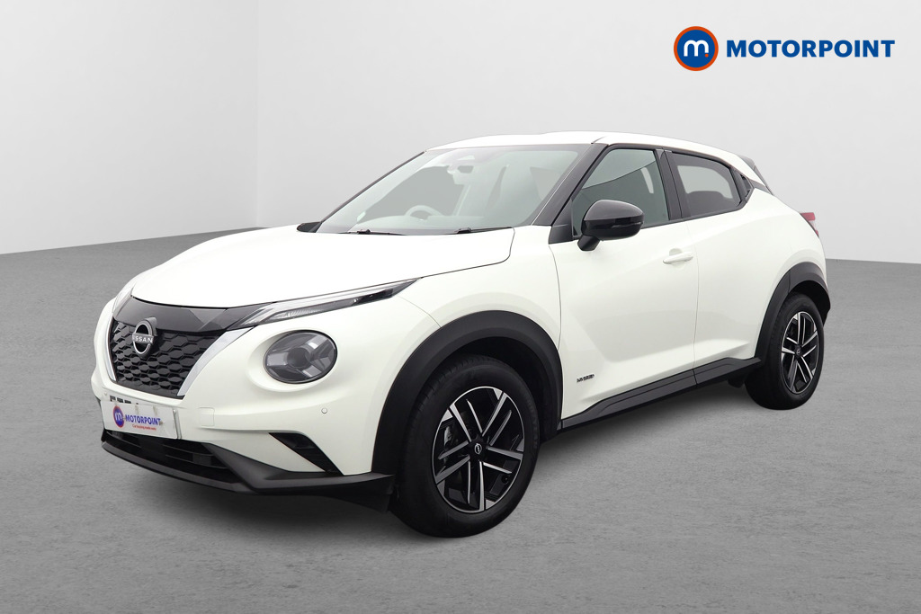 Nissan Juke N-Connecta Automatic Petrol-Electric Hybrid SUV - Stock Number (1602497) - Passenger side front corner
