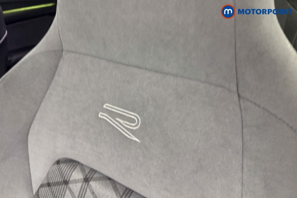 Volkswagen Golf R-Line Automatic Petrol Hatchback - Stock Number (1602506) - 15th supplementary image