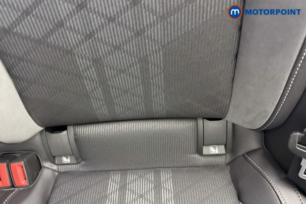 Volkswagen Golf R-Line Automatic Petrol Hatchback - Stock Number (1602506) - 17th supplementary image