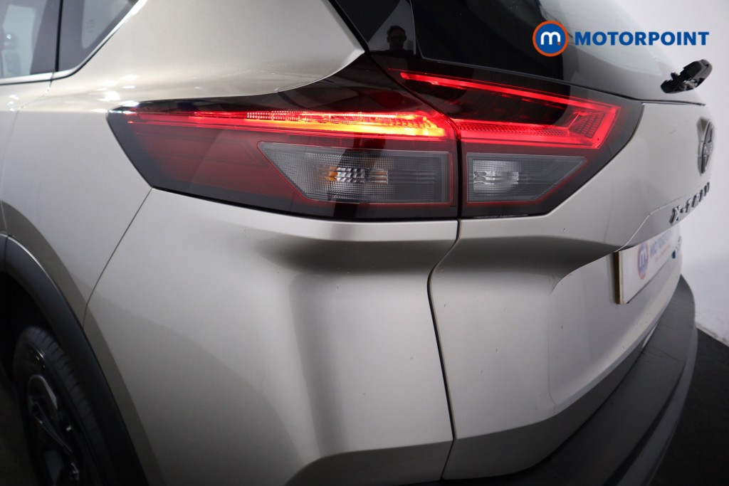 Nissan X-Trail Acenta Premium Automatic Petrol-Electric Hybrid SUV - Stock Number (1602530) - 25th supplementary image