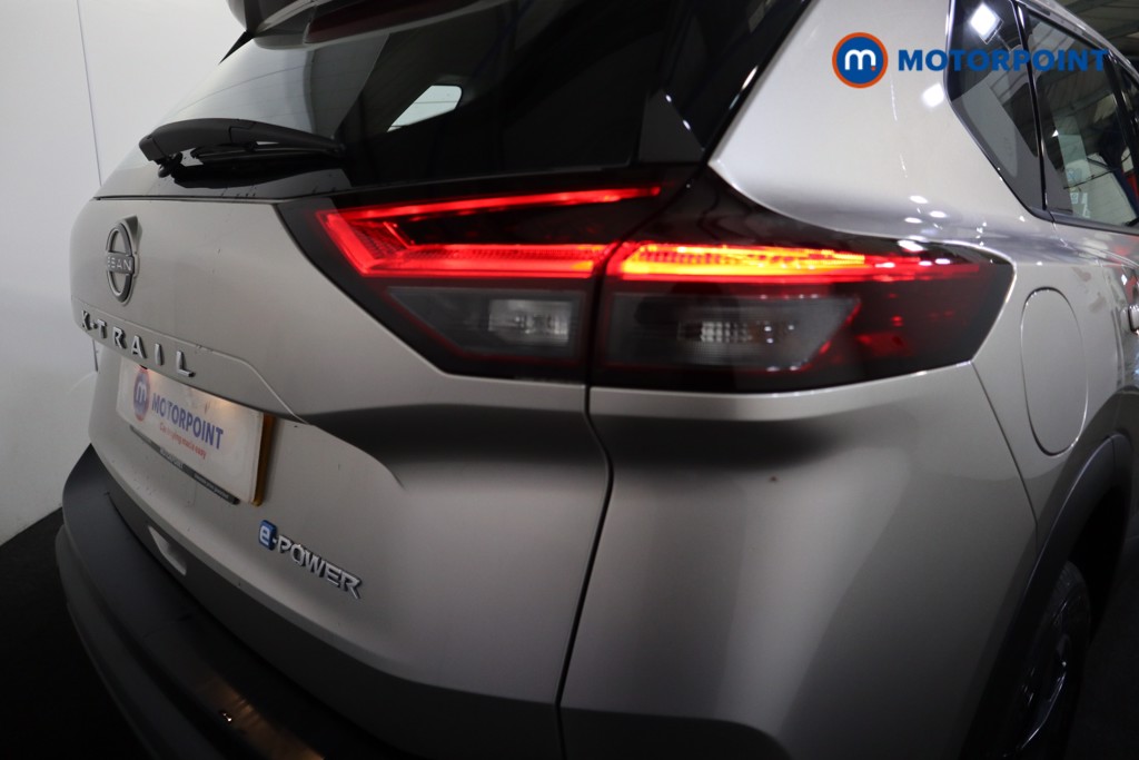 Nissan X-Trail Acenta Premium Automatic Petrol-Electric Hybrid SUV - Stock Number (1602530) - 26th supplementary image