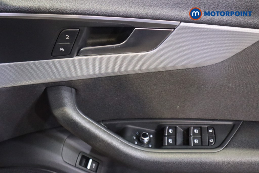 Audi A4 Technik Automatic Diesel Saloon - Stock Number (1602542) - 10th supplementary image