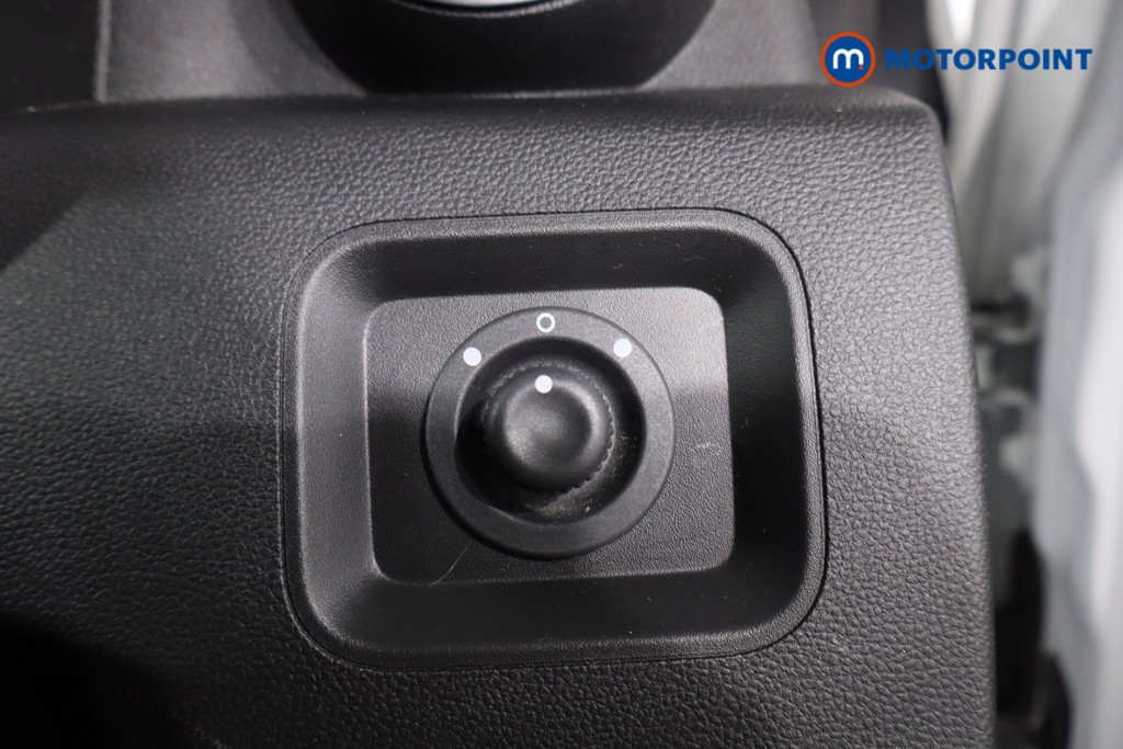 Dacia Duster Comfort Manual Petrol SUV - Stock Number (1602666) - 21st supplementary image