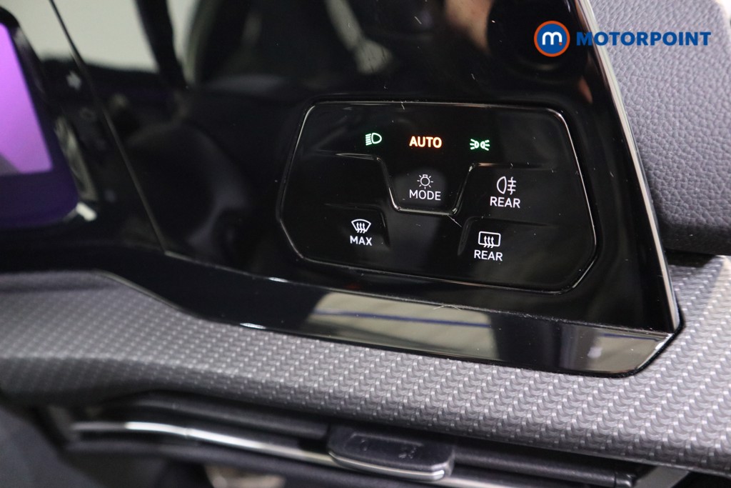 Volkswagen Golf R-Line Automatic Petrol Hatchback - Stock Number (1602680) - 10th supplementary image