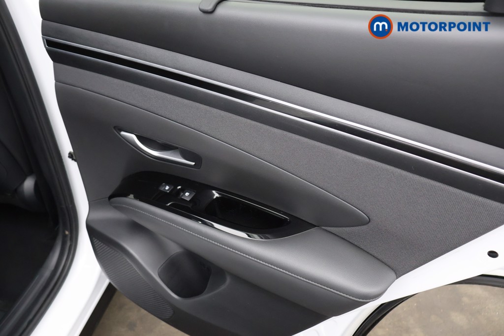 Hyundai Tucson Ultimate Automatic Petrol-Electric Hybrid SUV - Stock Number (1602722) - 14th supplementary image