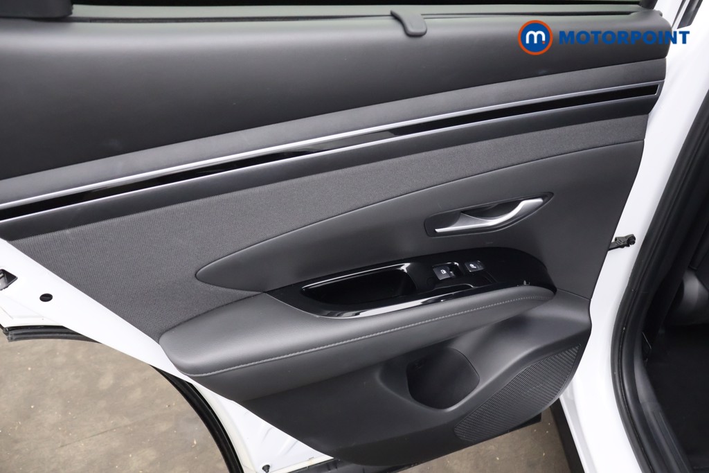 Hyundai Tucson Ultimate Automatic Petrol-Electric Hybrid SUV - Stock Number (1602722) - 17th supplementary image