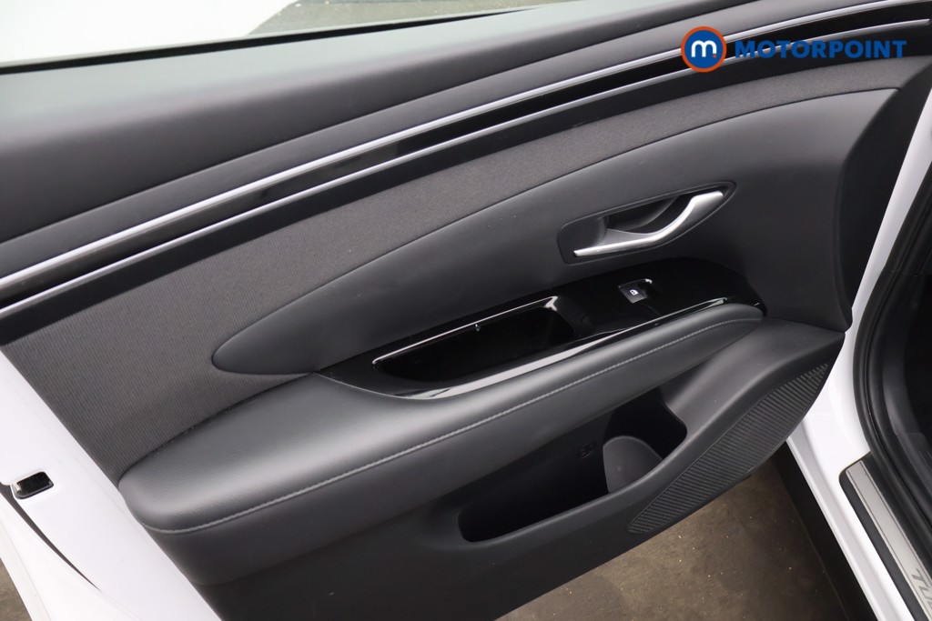 Hyundai Tucson Ultimate Automatic Petrol-Electric Hybrid SUV - Stock Number (1602722) - 19th supplementary image