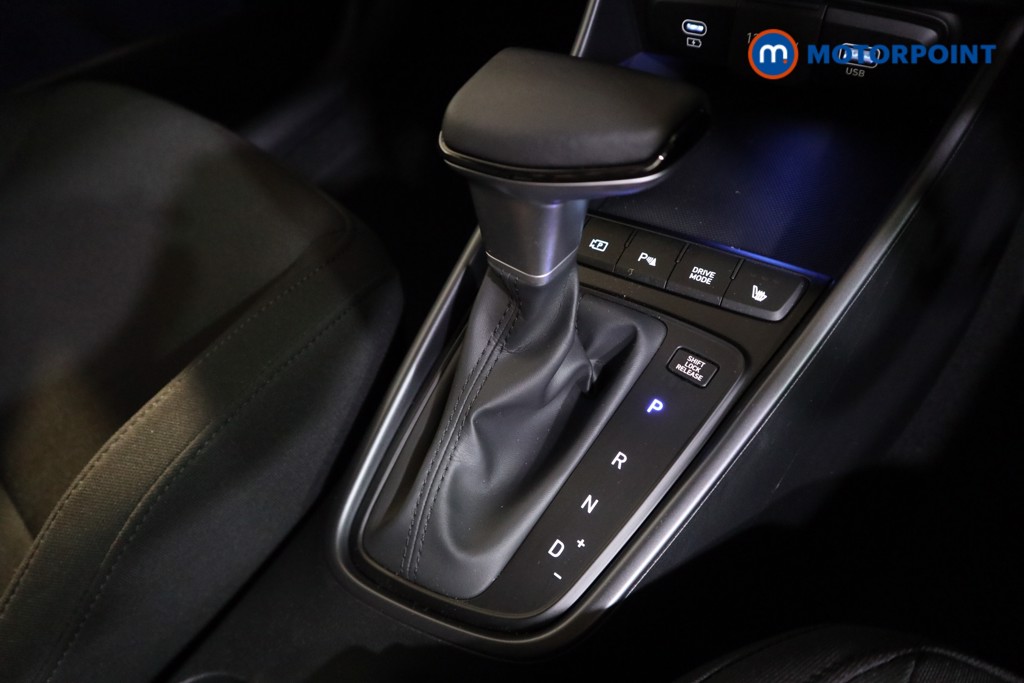 Hyundai Bayon Premium Automatic Petrol SUV - Stock Number (1602753) - 9th supplementary image