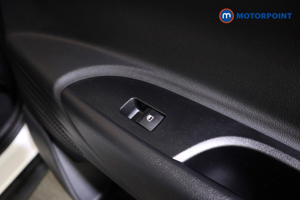 Hyundai Bayon Premium Automatic Petrol SUV - Stock Number (1602753) - 15th supplementary image