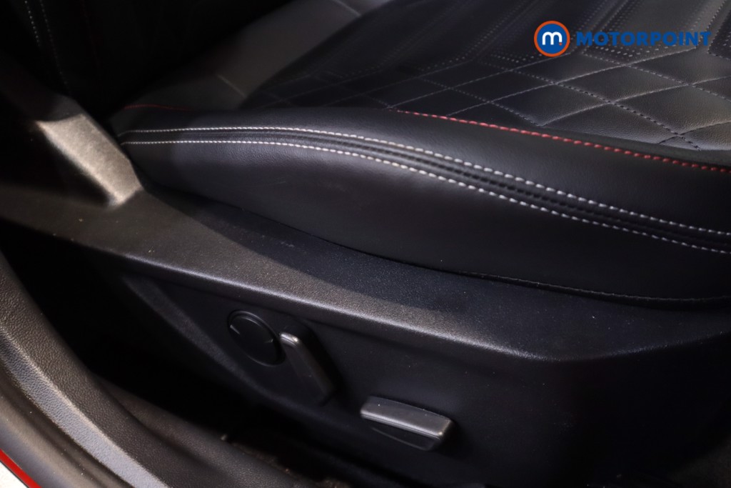 Ford Focus St-Line X Manual Petrol Hatchback - Stock Number (1602870) - 6th supplementary image