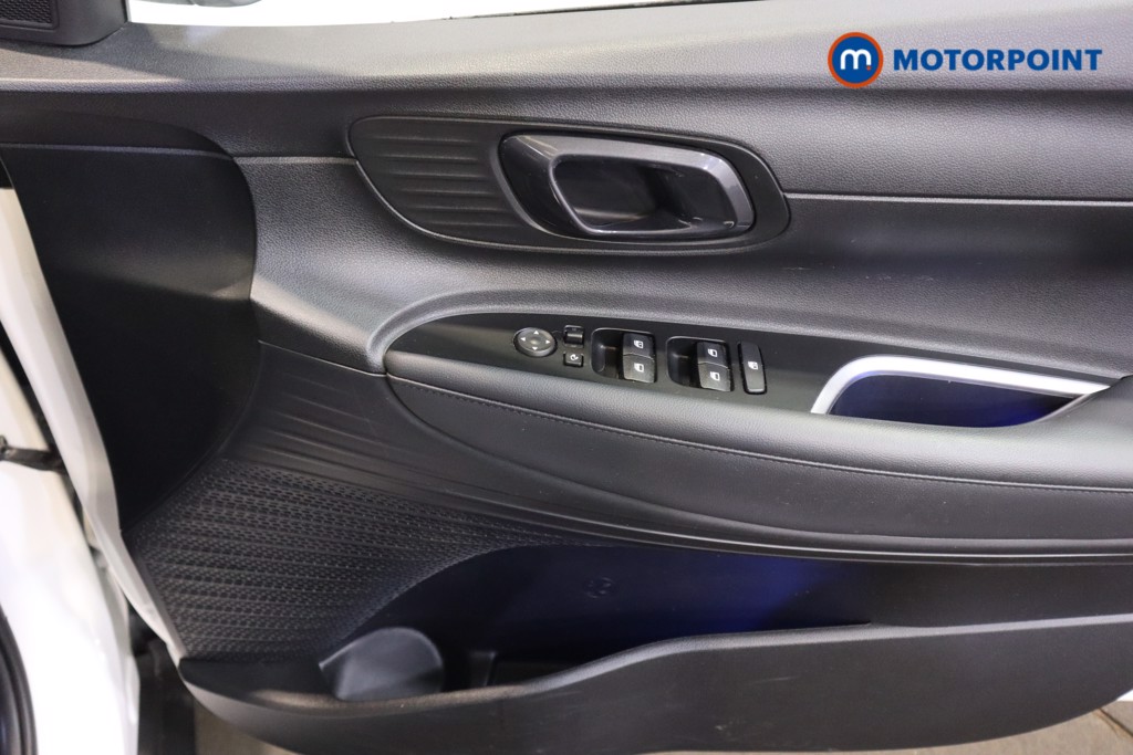 Hyundai Bayon Premium Automatic Petrol SUV - Stock Number (1602942) - 9th supplementary image