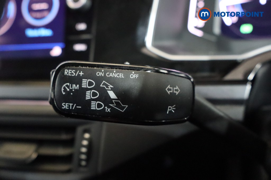 Volkswagen Polo SEL Automatic Petrol Hatchback - Stock Number (1602991) - 5th supplementary image