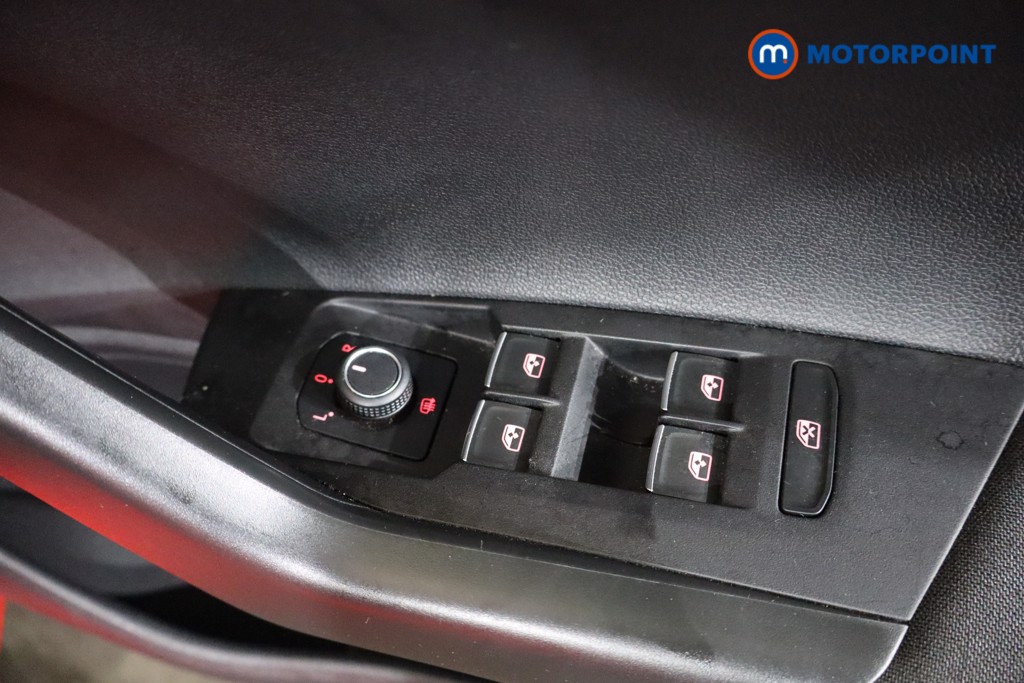 Volkswagen Polo SEL Automatic Petrol Hatchback - Stock Number (1602991) - 17th supplementary image