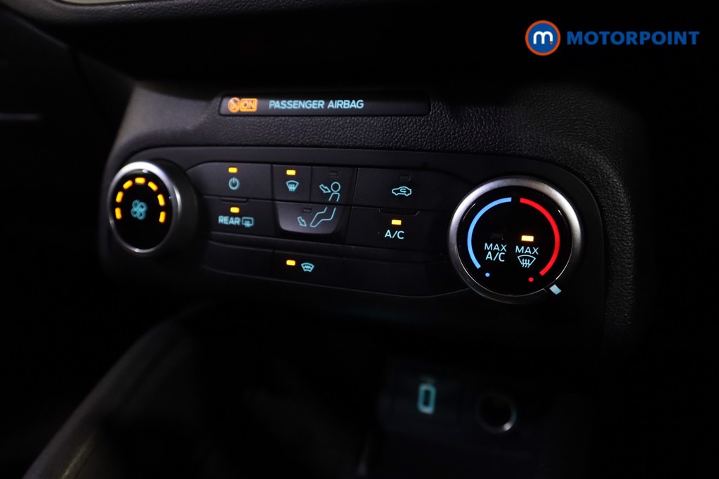 Ford Focus St-Line Edition Manual Petrol Hatchback - Stock Number (1603086) - 17th supplementary image