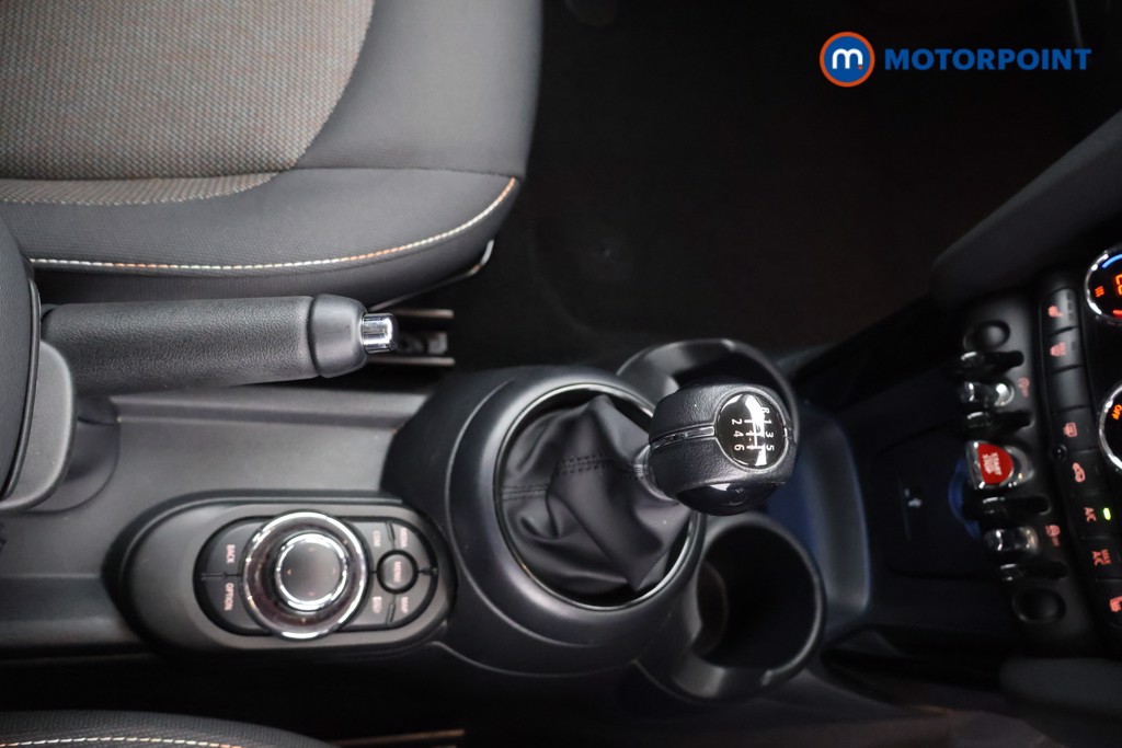 Mini Hatchback Cooper Classic Manual Petrol Hatchback - Stock Number (1603278) - 9th supplementary image