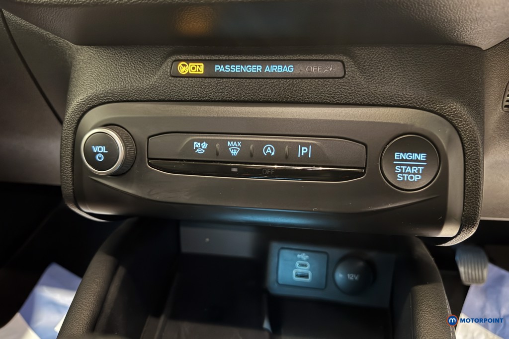 Ford Focus Titanium Vignale Manual Petrol Estate - Stock Number (1603300) - 11th supplementary image