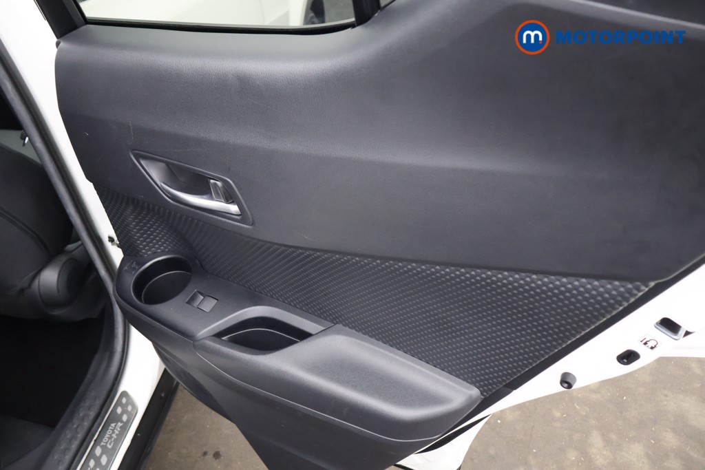 Toyota C-Hr Design Automatic Petrol-Electric Hybrid SUV - Stock Number (1603308) - 14th supplementary image