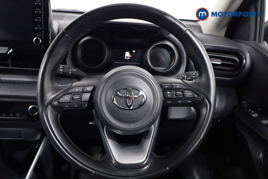 Toyota Yaris Design Automatic Petrol-Electric Hybrid Hatchback - Stock Number (1603341) - 6th supplementary image