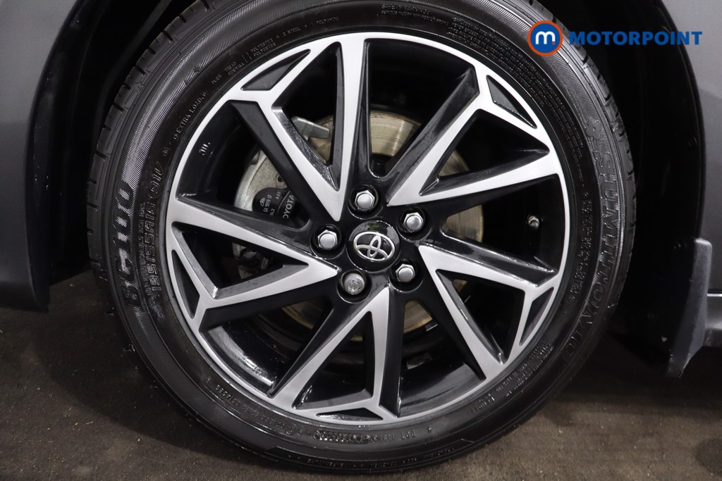 Toyota Yaris Design Automatic Petrol-Electric Hybrid Hatchback - Stock Number (1603341) - 11th supplementary image